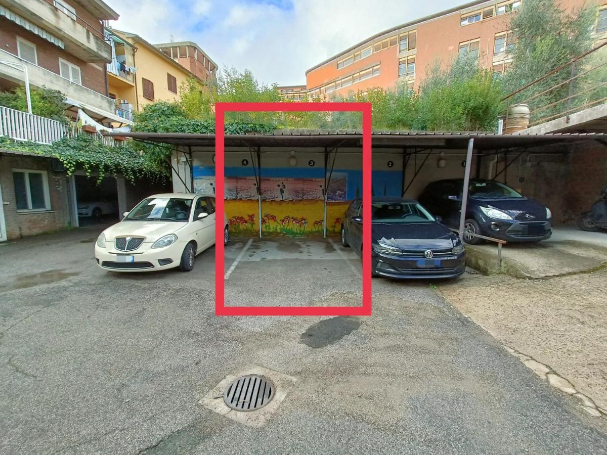 Apartamento Firsthouse - Nel Centro Storico Con Parcheggio Gratuito Siena Exterior foto